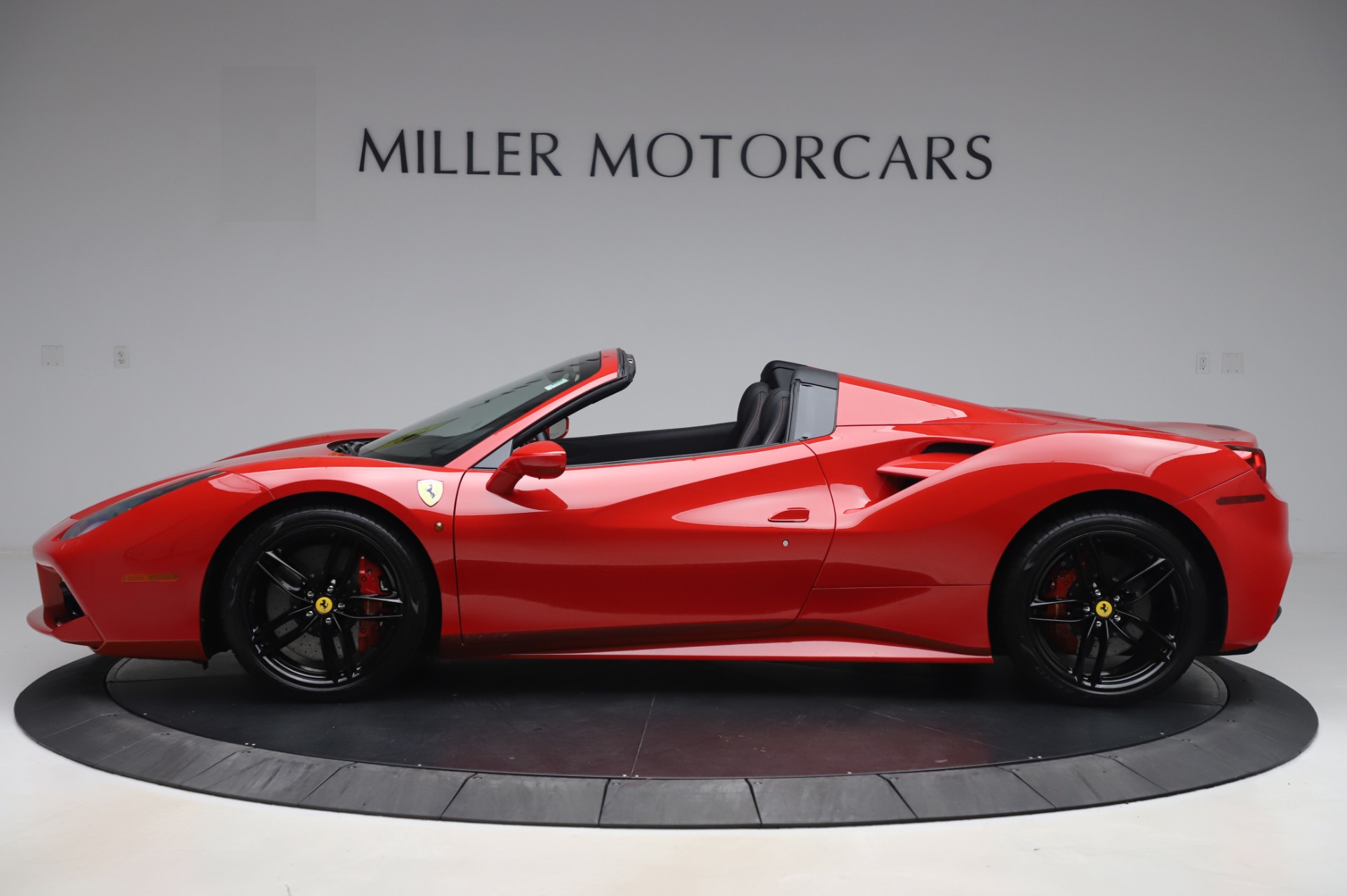 Pre-Owned 2017 Ferrari 488 Spider For Sale (Special Pricing) | Bugatti ...