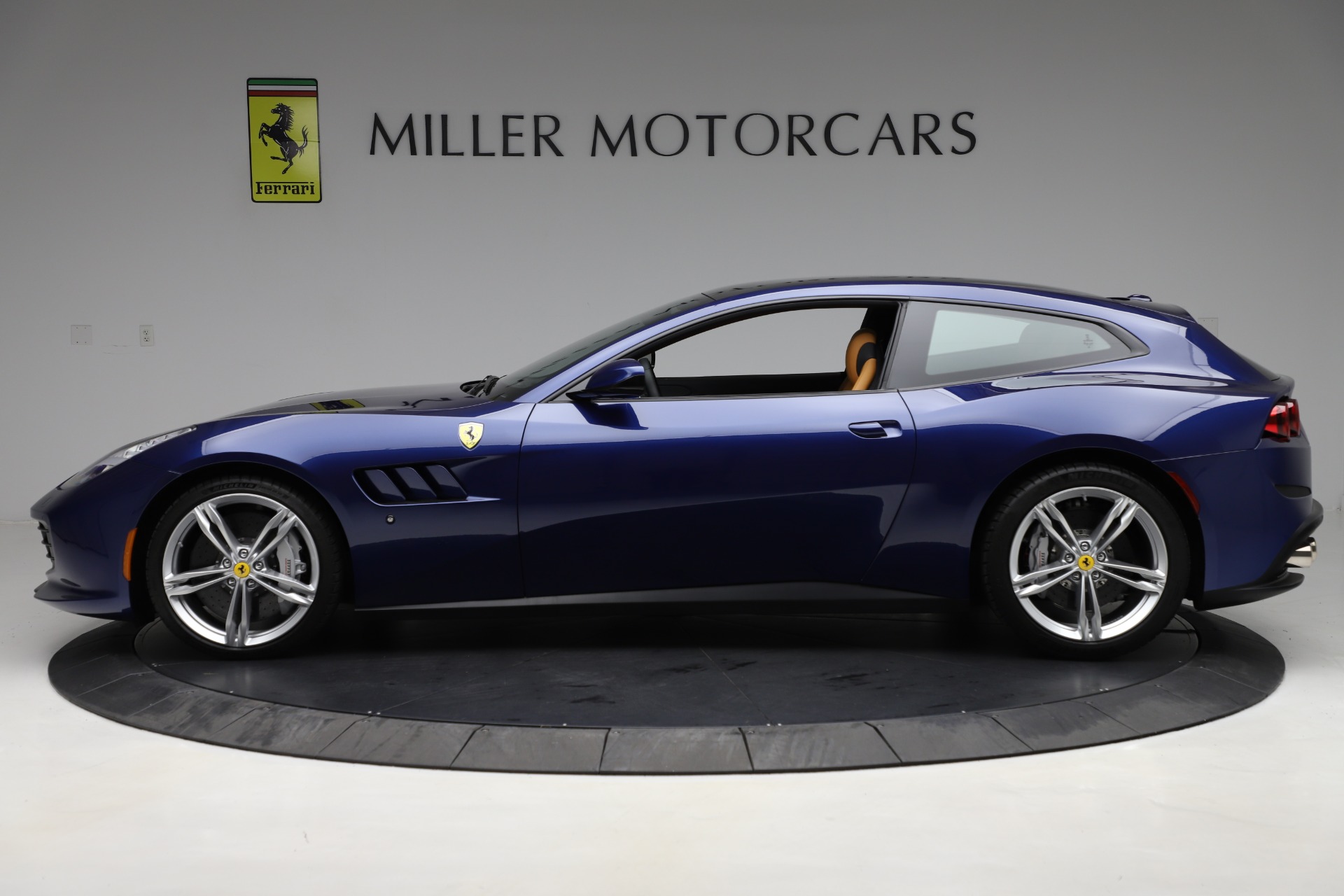 2019 ferrari gtc4lusso price