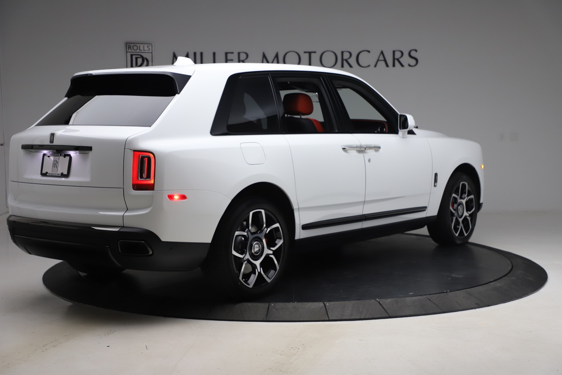 RollsRoyce Cullinan  Không đơn thuần chỉ là  Thảm lót sàn KATA