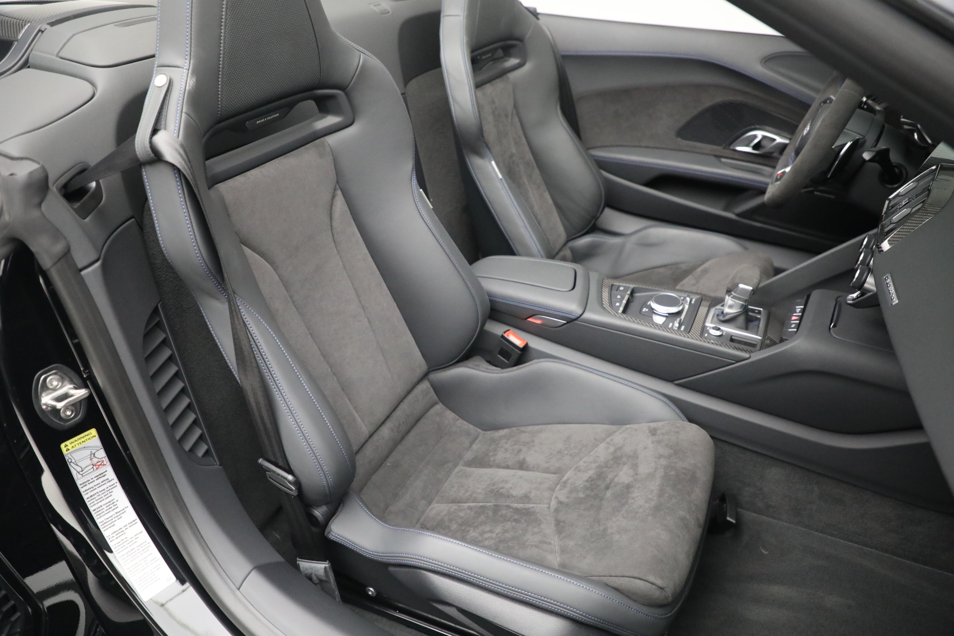 Audi r8 seats best sale